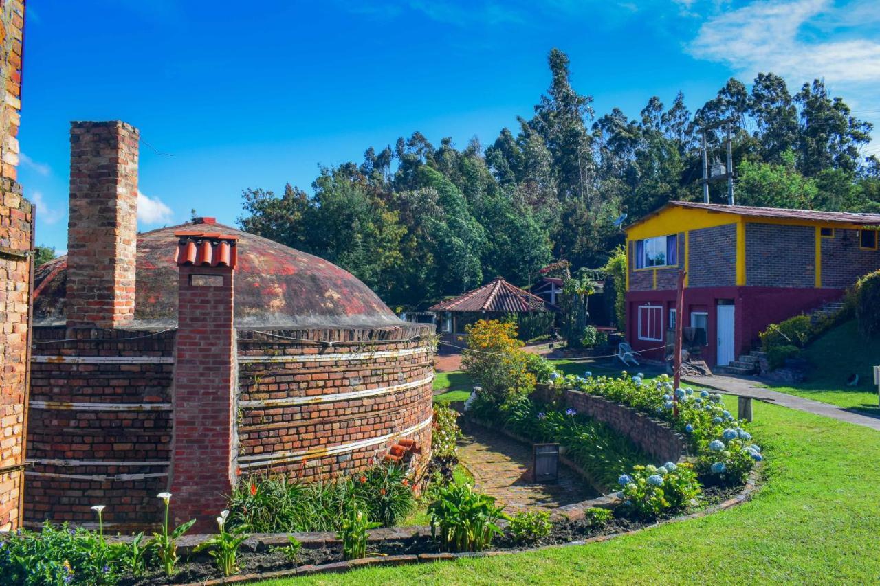 גוואטביטה Villa Santa Helena מראה חיצוני תמונה